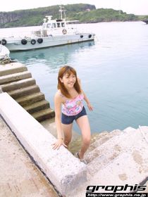 Japanese young girl Rio Sakura erotic pictures