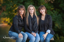 The Warren Women :: Oregon City Family Portrait Photographer