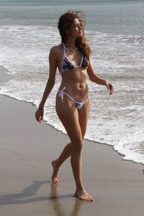Blanca Blanco Showed off her toned body in a teeny bikini on
