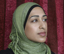 Survey: 1 in 4 Muslim Women in New York Say Theyâ€™ve Been Pus
