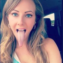 Mouths, Tongues, Lips, Spit - longsexytongues: @baylien of I