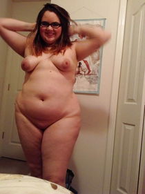 Chubby Teen Selfie BBW nerdy teen girl young posing nipples