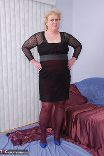 Fanny-Plum Pantyhose Pictures