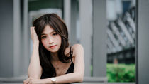 Download 2048x1152 Wallpaper Beautiful, Asian Woman, Model,