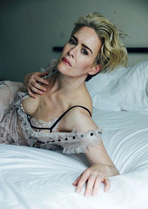 Sarah Paulson Nude Flashes Her Lesbian Tits! - Scandal Plane