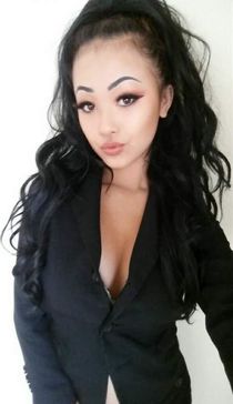 College Asian girl Cecelia looking for Regulars!? - Milwauke