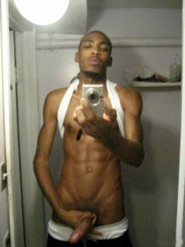 Ebony boy selfshot and you can see his big snake