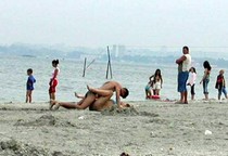 Good old-fashioned beach sex