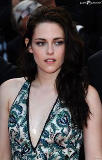 Kristen Stewart Cannes le 23 mai 2012 Purepeople